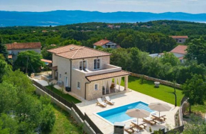 Villa LuLu kamena villa s maslinikom otok Krk Dobrinj selo Gostinjac